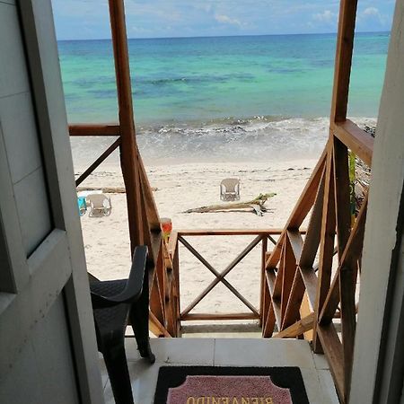 Miss Bassy'S Lodging Hotel San Andrés Екстериор снимка
