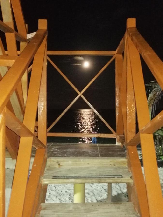 Miss Bassy'S Lodging Hotel San Andrés Екстериор снимка