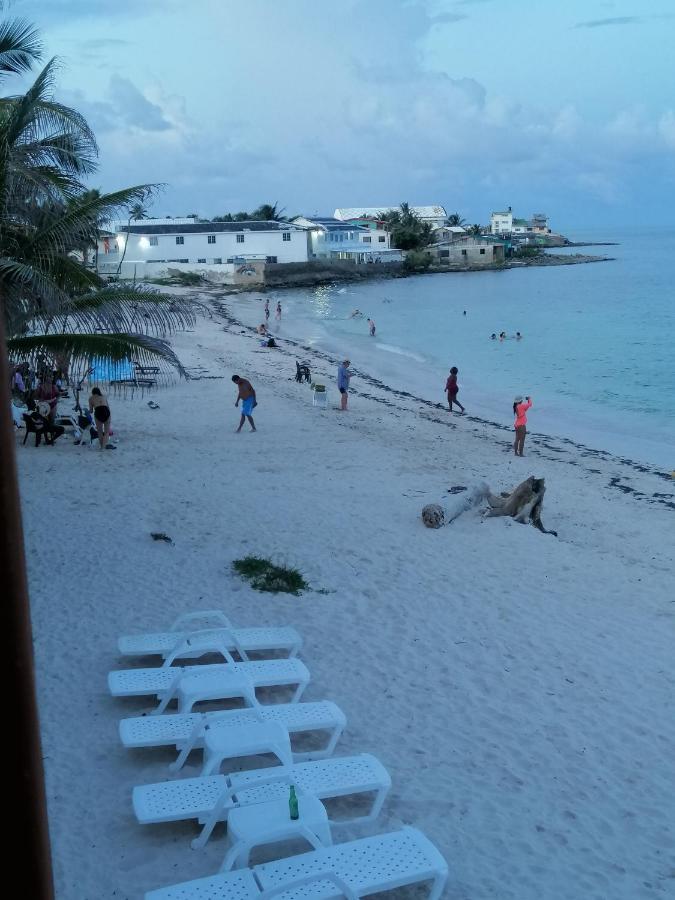 Miss Bassy'S Lodging Hotel San Andrés Екстериор снимка