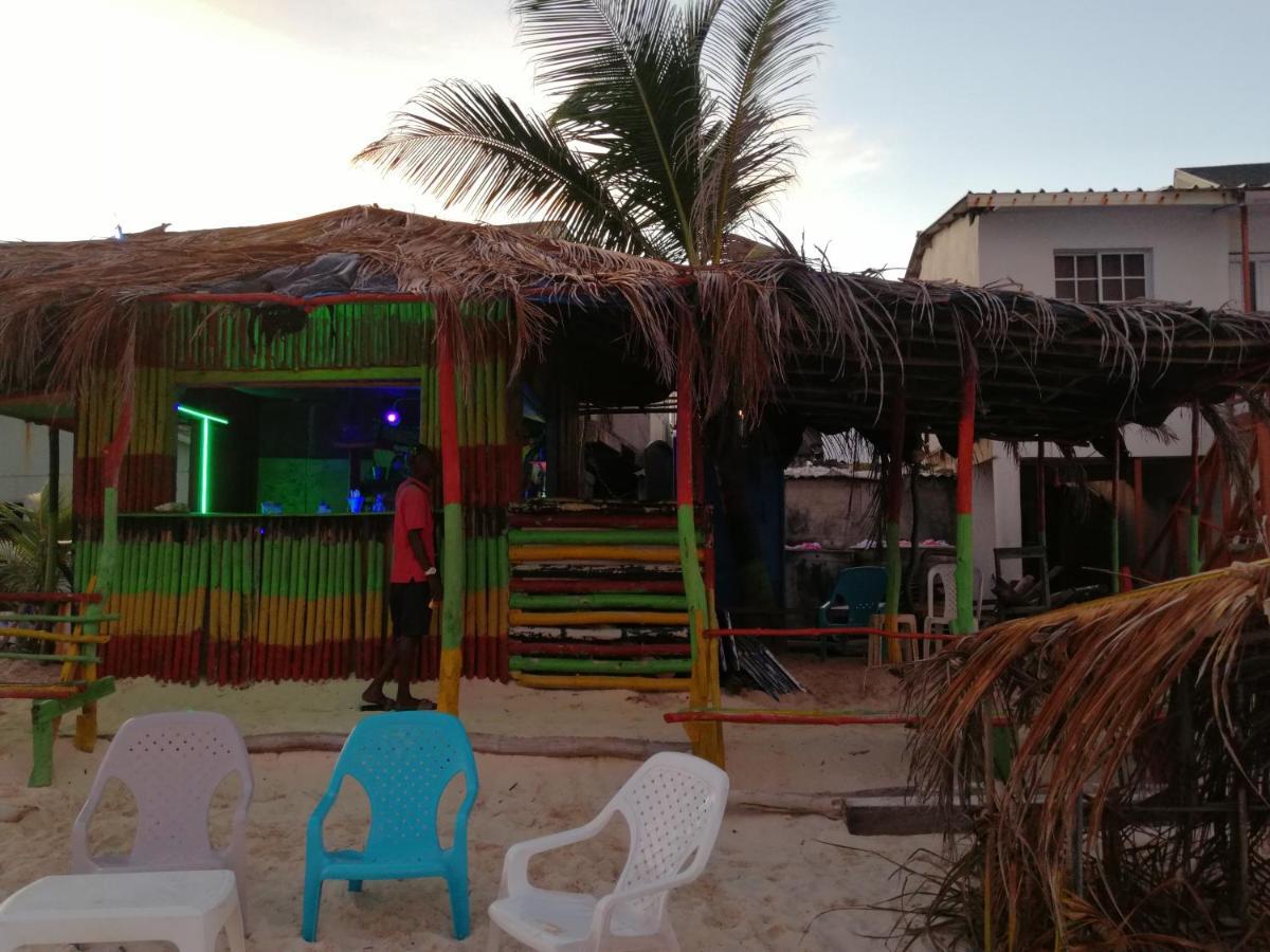 Miss Bassy'S Lodging Hotel San Andrés Екстериор снимка