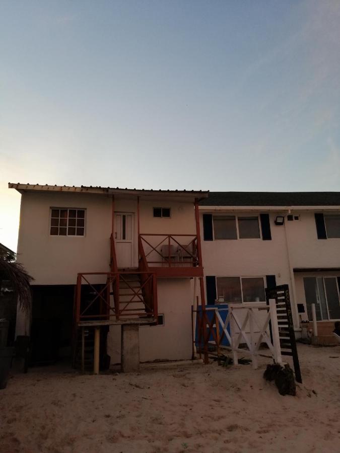 Miss Bassy'S Lodging Hotel San Andrés Екстериор снимка